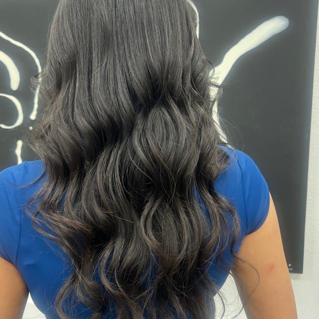 2 Blowouts at Karlika Kimora in Henderson, NV